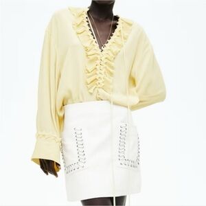 BNWT H&M Edition S/S 2025 White Mini Skirt with Lace-Up Detail Sz 6